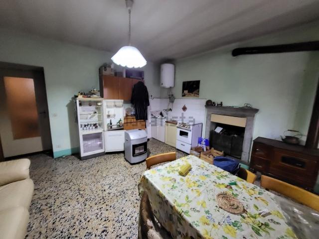 Appartamento in vendita di 92 m² in Via Maggiore, 26