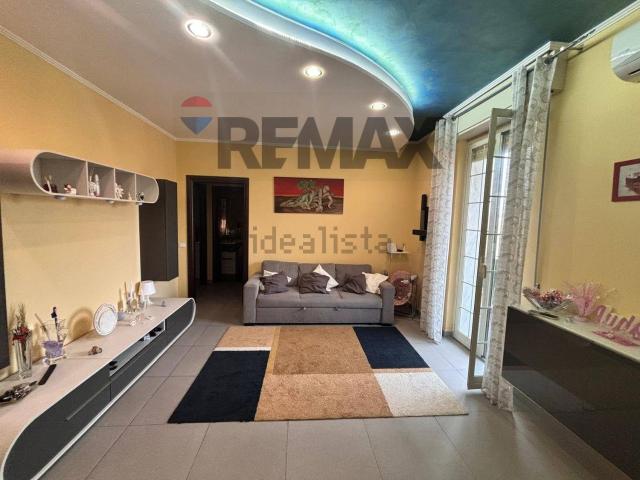 Appartamento in vendita di 92 m² in Via Marco Costanzo, 6