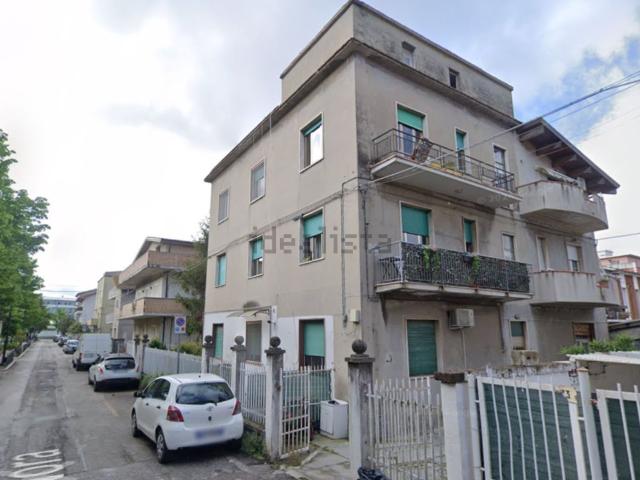 Appartamento in vendita di 92 m² in Via Nora