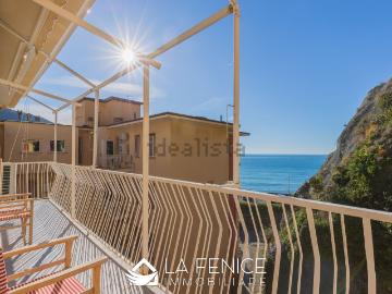 Appartamento in vendita di 92 m² in Via P. Olivieri, 16