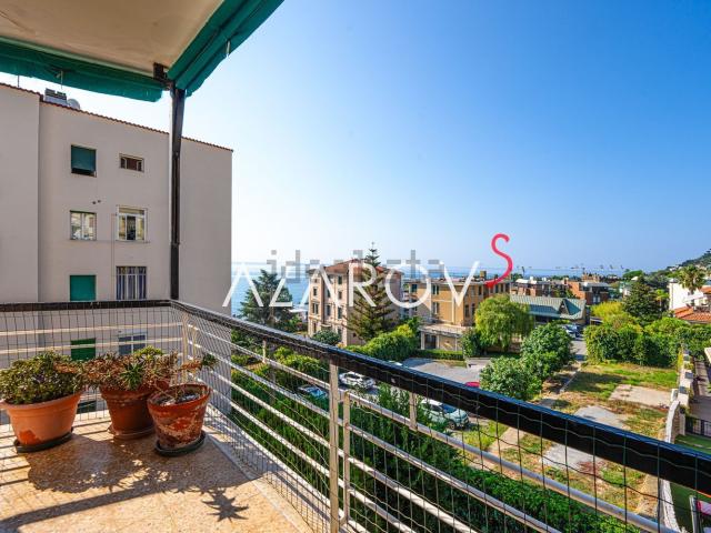 Appartamento in vendita di 92 m² in Via Padre Semeria, 85