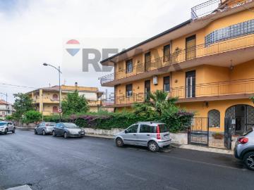 Appartamento in vendita di 92 m² in Via Regione Siciliana, 35