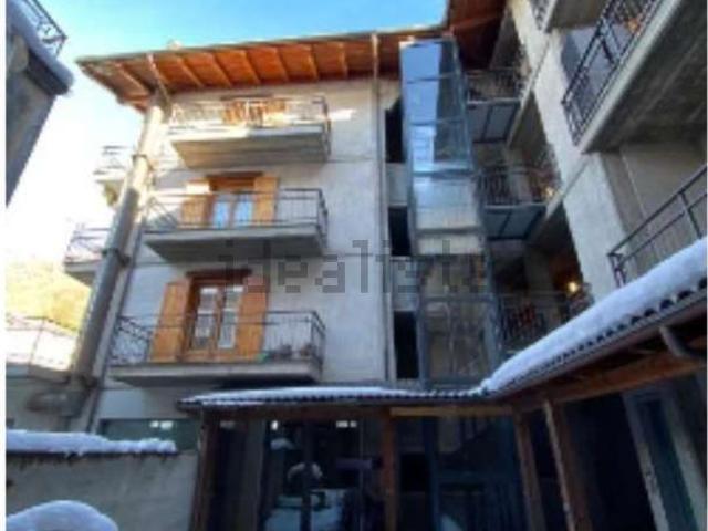 Appartamento in vendita di 92 m² in Via Roma, 49