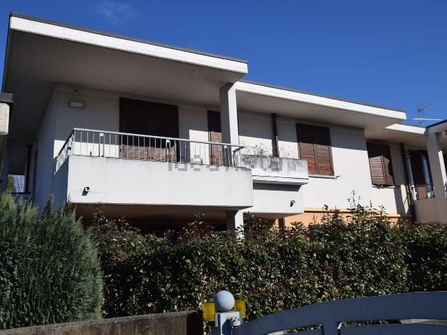 Appartamento in vendita di 92 m² in Via Sandro Pertini
