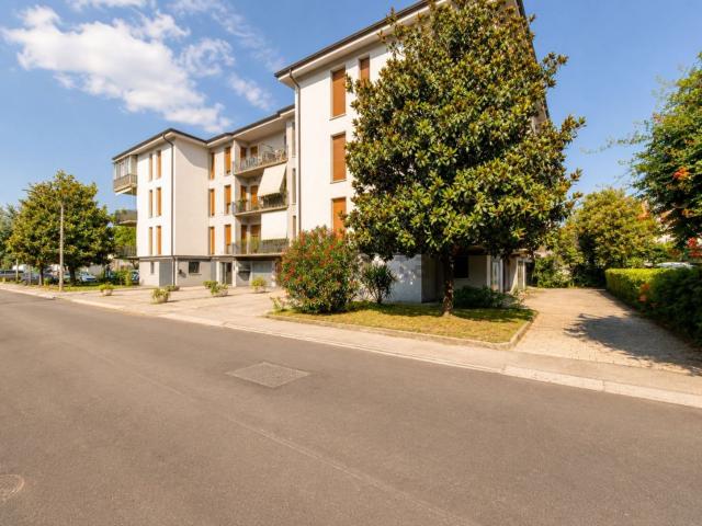 Appartamento in vendita di 92 m² in Via Salvo D&apos Acquisto