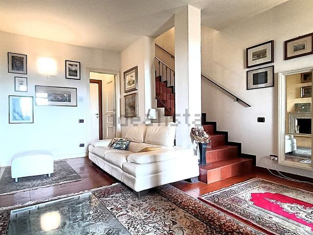 Appartamento in vendita di 92 m² in Via Silvio Pellico, 14