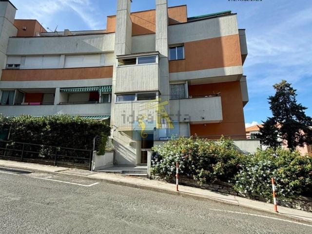 Appartamento in vendita di 92 m² in Viale Costa dei Landò, 50