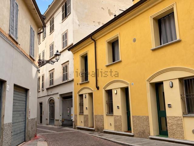 Appartamento in vendita di 97 m² in Borgo della Chiozza, 2