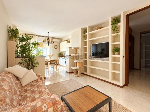Appartamento in vendita di 97 m² in Corso Mario Abbiate, 60