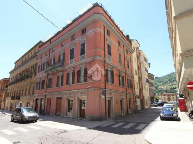 Appartamento in vendita di 97 m² in Corso de Michetti, 38
