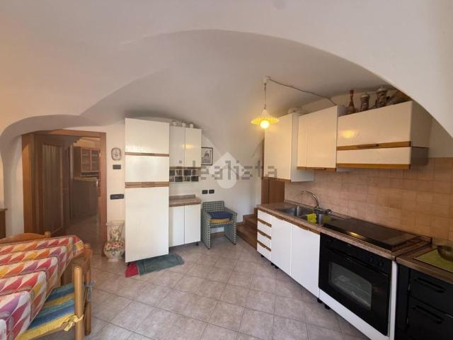 Appartamento in vendita di 97 m² in Frazione Saletto, 25