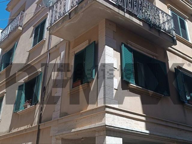 Appartamento in vendita di 97 m² in Piazza Umberto I, 2