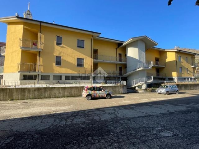 Appartamento in vendita di 97 m² in Piazza Annibale Costa, 34