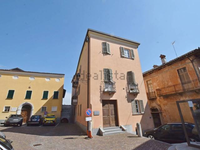 Appartamento in vendita di 97 m² in Piazza Caduti Liberazione, 3