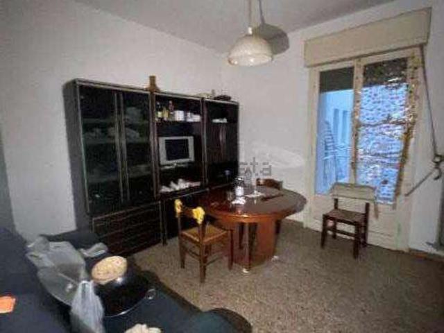 Appartamento in vendita di 97 m² in Piazza Luigi Romualdi, 411