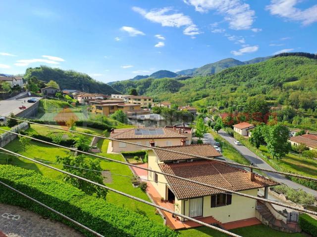 Appartamento in vendita di 97 m² in Via Valli, 40