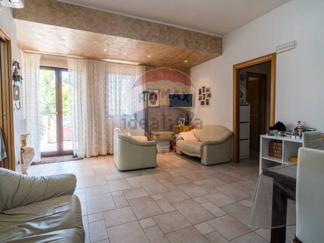 Appartamento in vendita di 97 m² in Via Vincenzo Bellini
