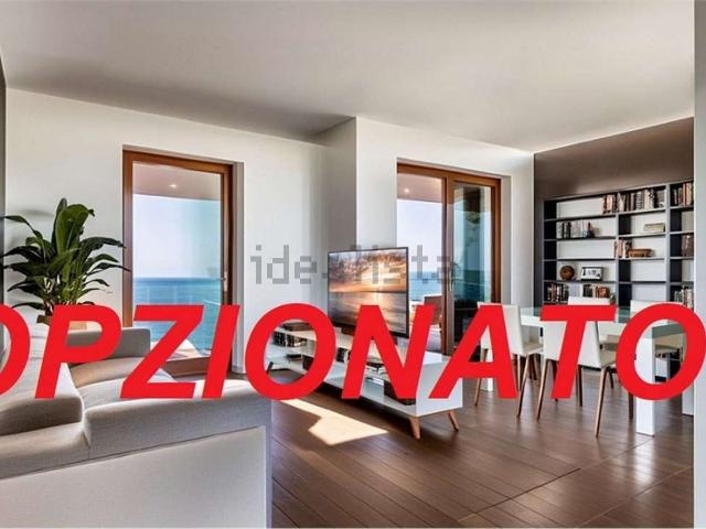 Appartamento in vendita di 97 m² in Via Villebone, 5