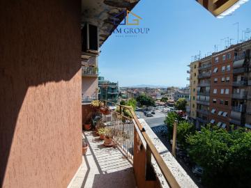 Appartamento in vendita di 97 m² in Via Zenodossio, 71