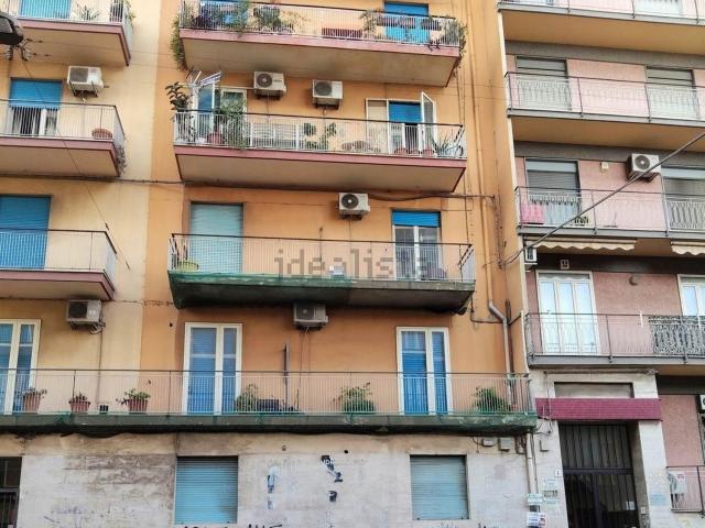 Appartamento in vendita di 97 m² in Via Ammiraglio Caracciolo, 14