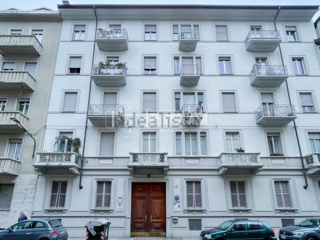 Appartamento in vendita di 97 m² in Via Antonio Pigafetta, 27