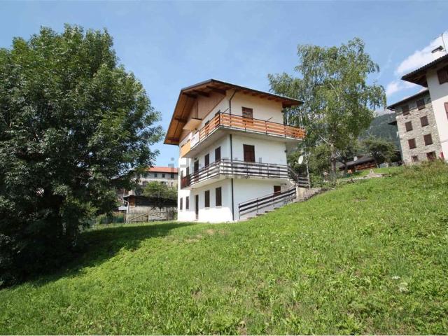 Appartamento in vendita di 97 m² in Via Bettina da Rin, 10