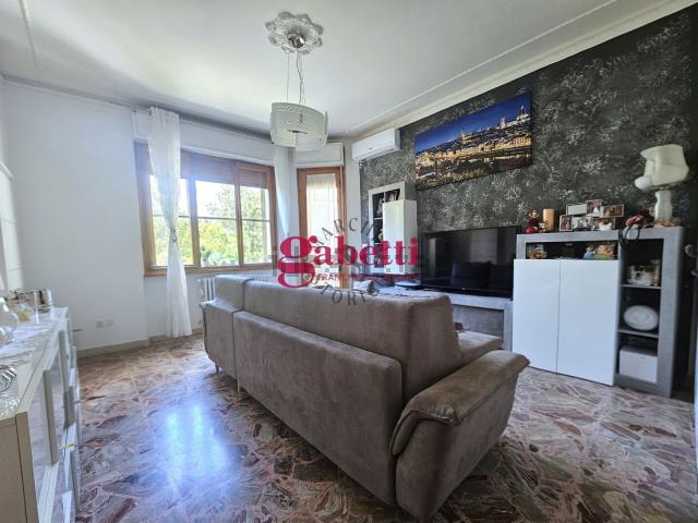 Appartamento in vendita di 97 m² in Via Cetino, 1