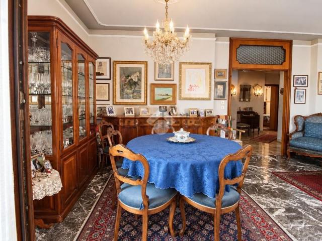 Appartamento in vendita di 97 m² in Via Caneve