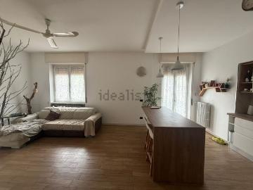 Appartamento in vendita di 97 m² in Via Cadore, 164