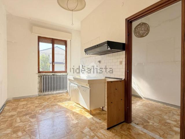 Appartamento in vendita di 97 m² in Via Cardinal Raimondi, 18