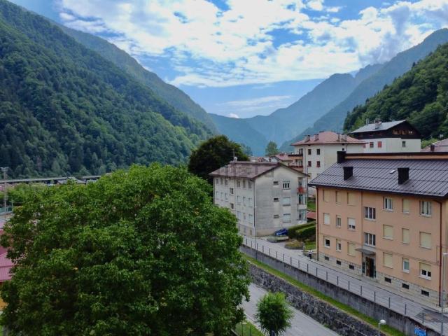 Appartamento in vendita di 97 m² in Via Carducci, 49