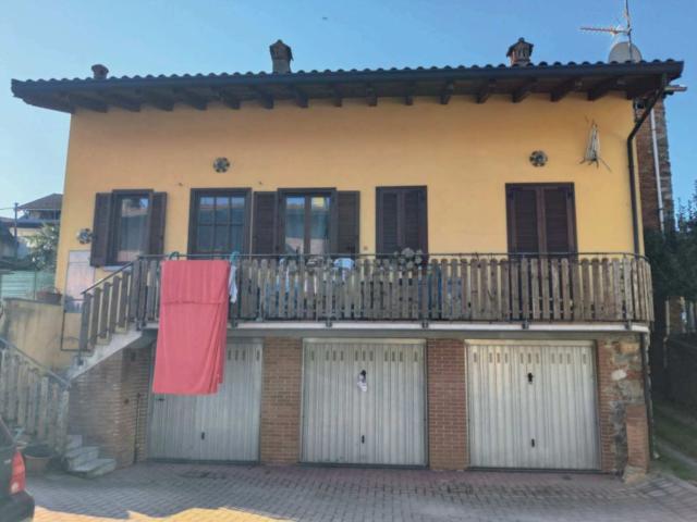 Appartamento in vendita di 97 m² in Via Circonvallazione