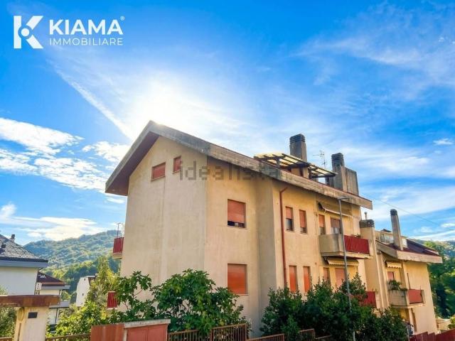 Appartamento in vendita di 97 m² in Via Cona, 104