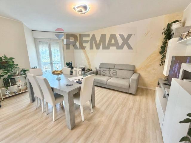 Appartamento in vendita di 97 m² in Via Creva, 93