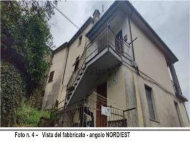 Appartamento in vendita di 97 m² in Via Dante Alighieri