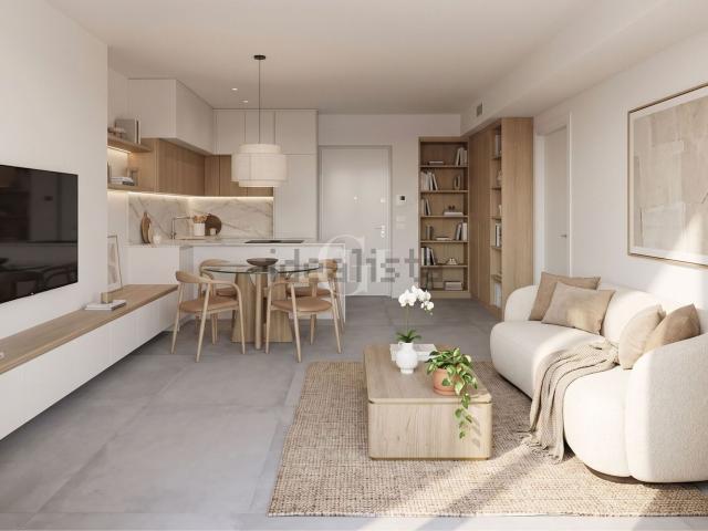 Appartamento in vendita di 97 m² in Via del Garda, 101