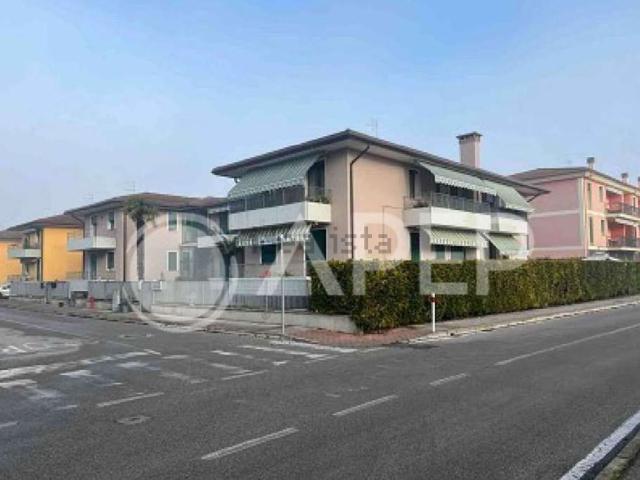 Appartamento in vendita di 97 m² in Via della Pace, 4