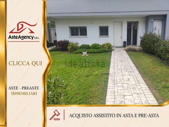 Appartamento in vendita di 97 m² in Via Don Minzoni, 3
