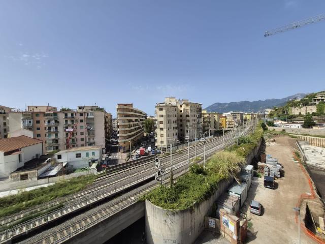 Appartamento in vendita di 97 m² in Via Federico della Monica, 6