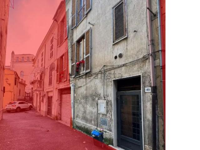 Appartamento in vendita di 97 m² in Via Fosse Ardeatine