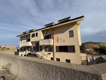 Appartamento in vendita di 97 m² in Via Friuli, 40
