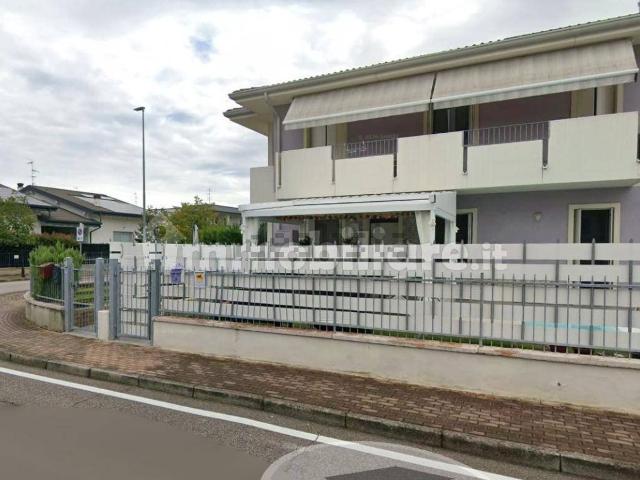 Appartamento in vendita di 97 m² in Via Giovanni Paolo Secondo, 4