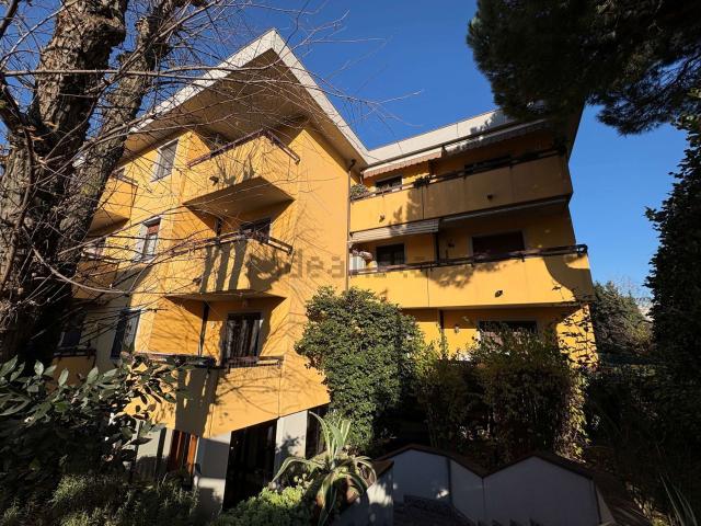 Appartamento in vendita di 97 m² in Via Giacomo Puccini, 1