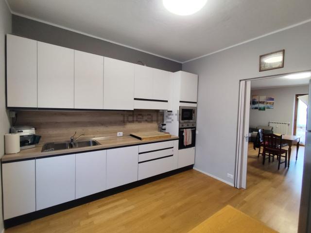 Appartamento in vendita di 97 m² in Via Giulini, 25