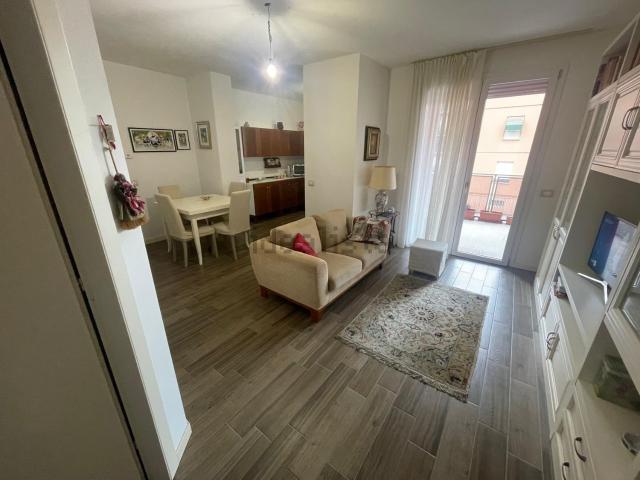 Appartamento in vendita di 97 m² in Via Giulio Arata