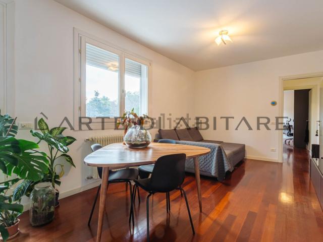 Appartamento in vendita di 97 m² in Via Giuseppe Comino, 97
