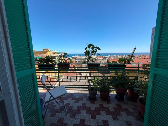 Appartamento in vendita di 97 m² in Via Giuseppe Giusti