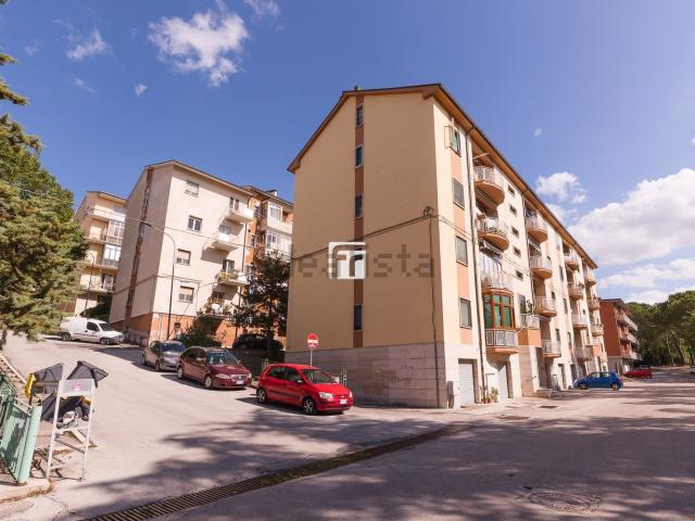 Appartamento in vendita di 97 m² in Via Guerrino D&apos Amico, 12