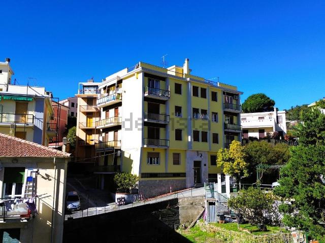 Appartamento in vendita di 97 m² in Via Imperia