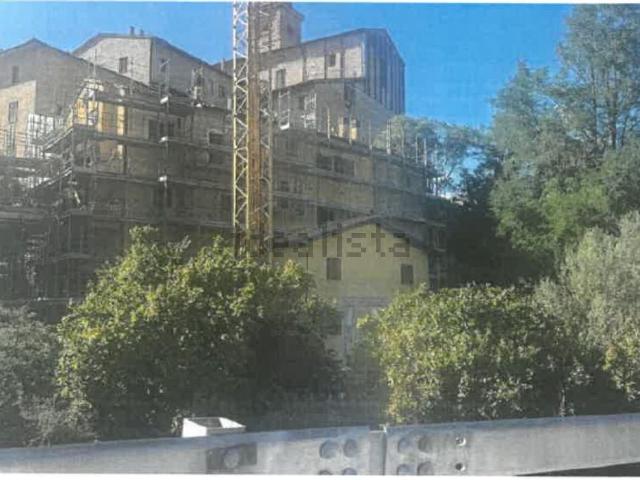 Appartamento in vendita di 97 m² in Via Lungara Rio